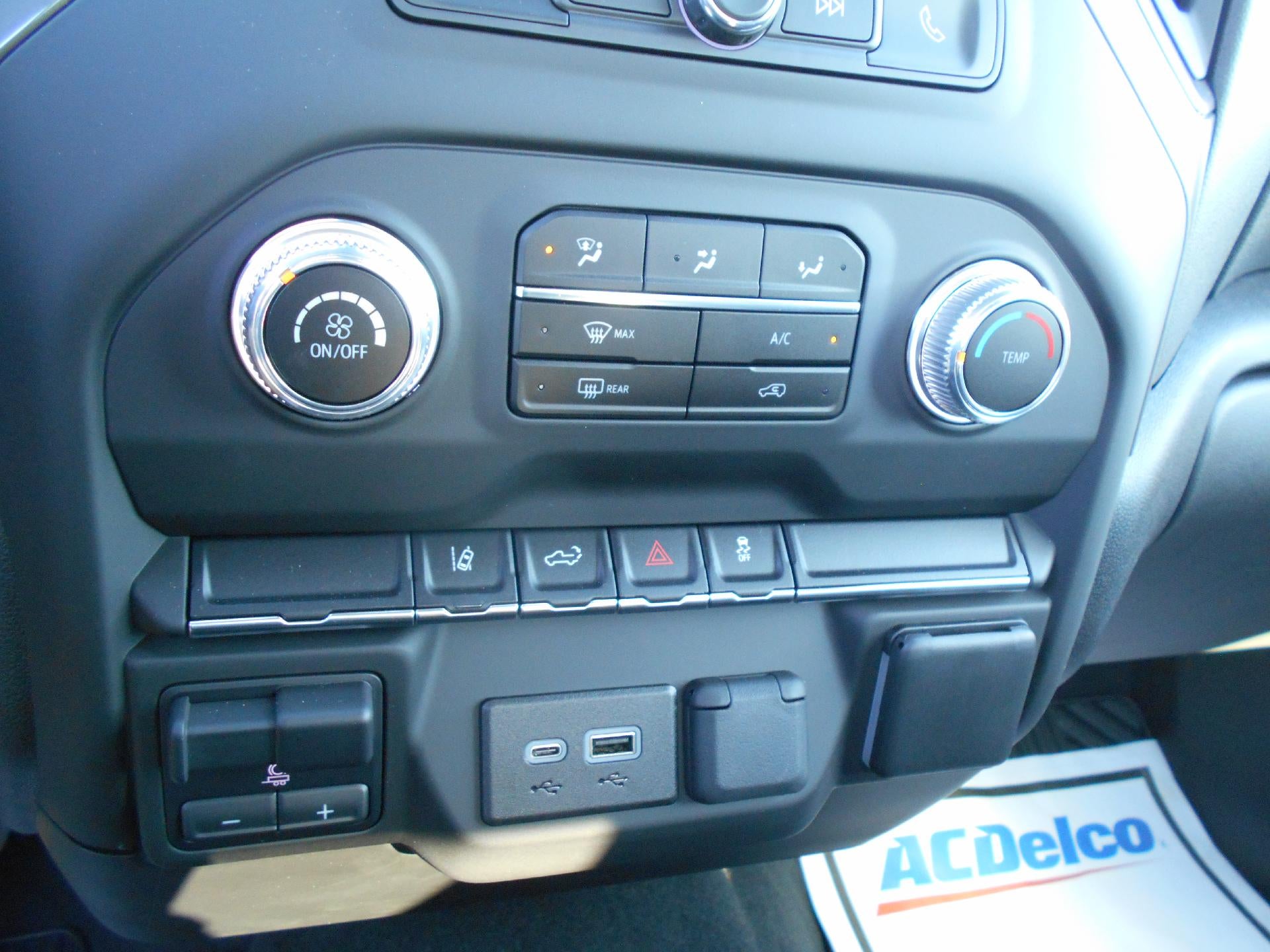 2024 GMC Sierra 2500 HD Pro