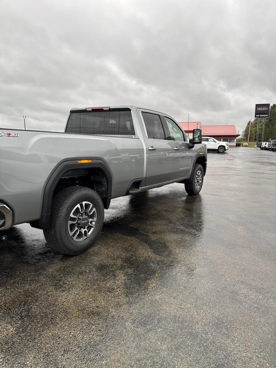 2026 GMC Sierra 3500 HD SLE