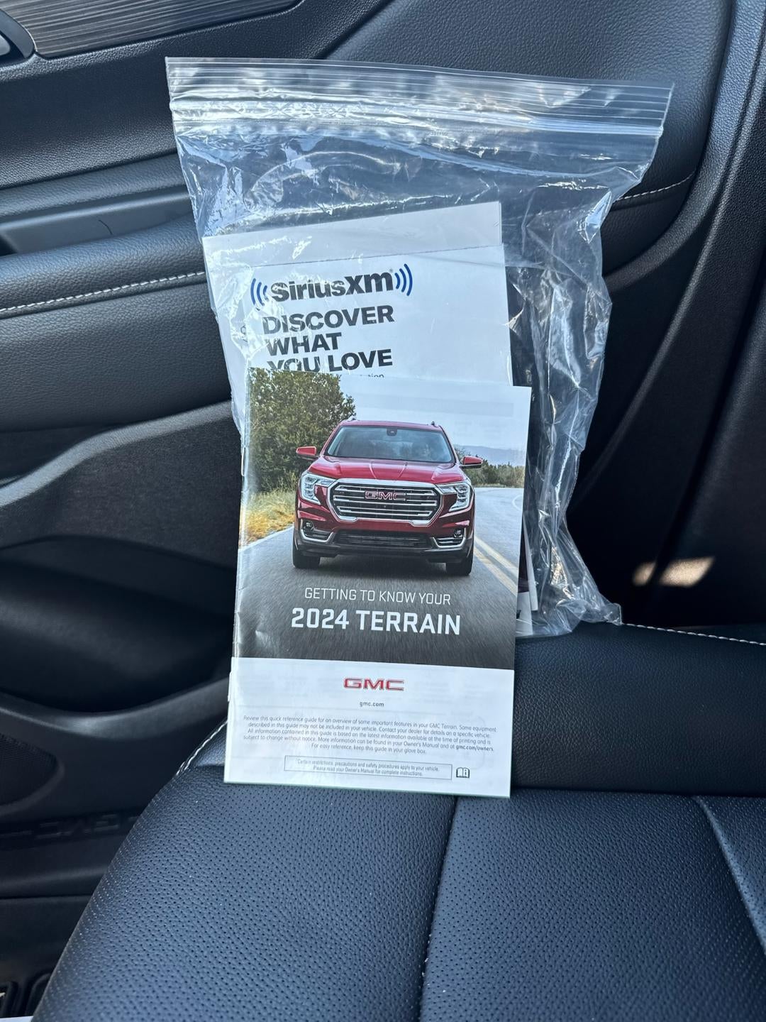2024 GMC Terrain SLT