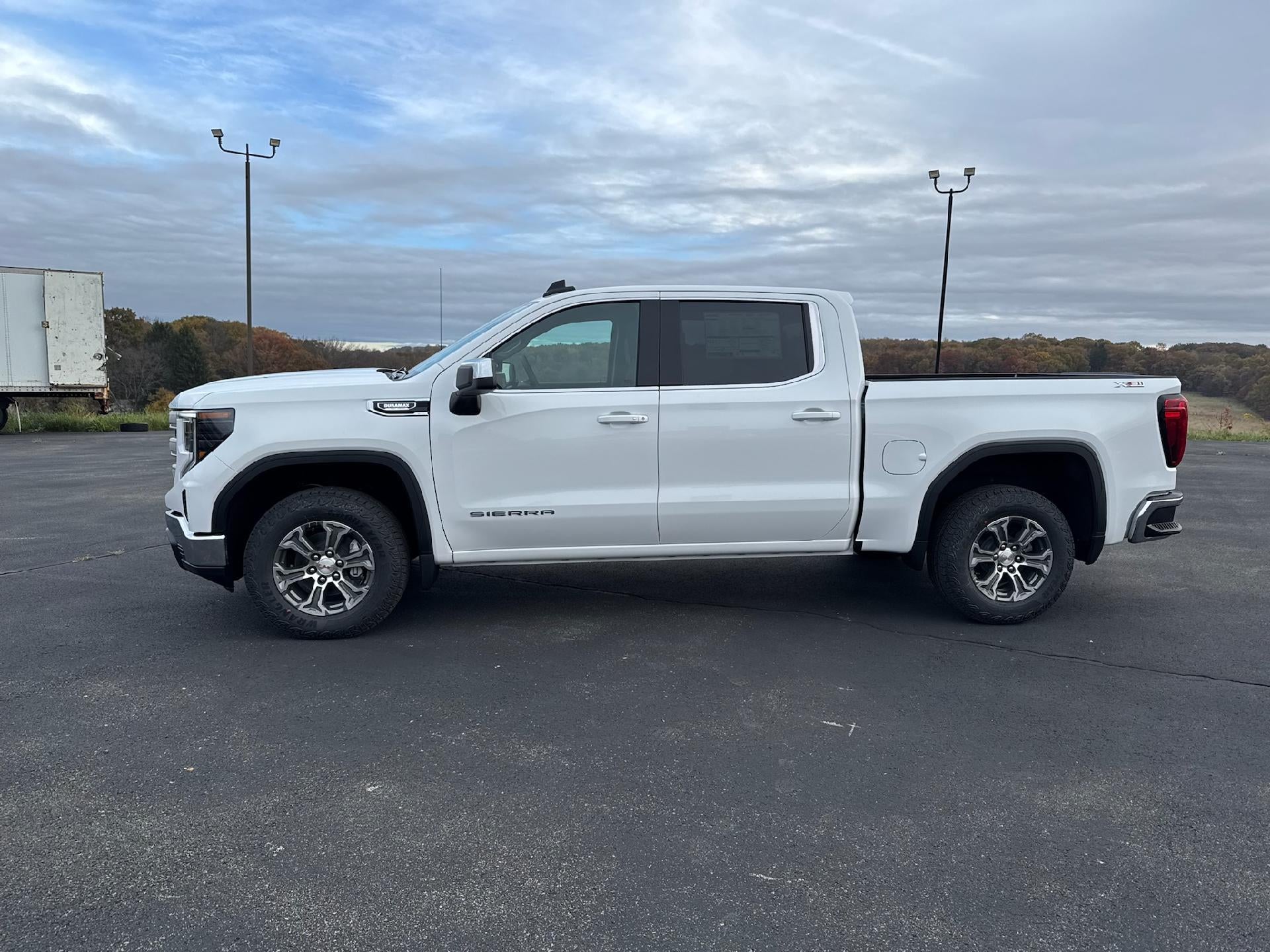 2026 GMC Sierra 1500 SLE