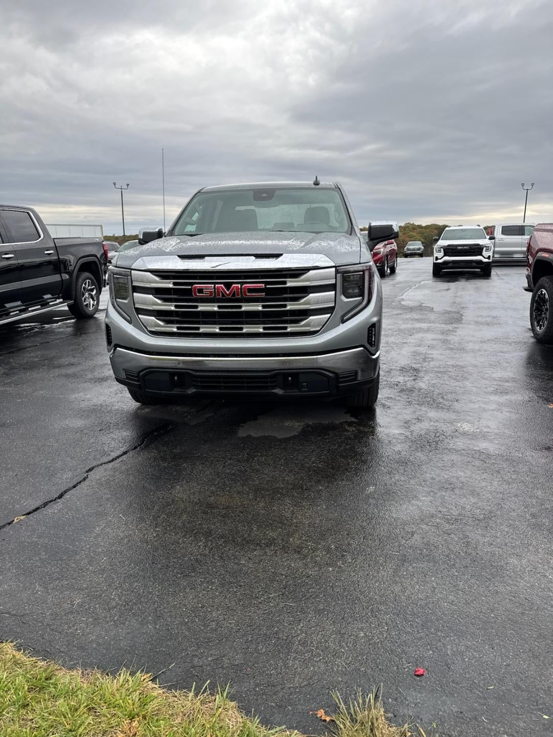 2026 GMC Sierra 1500 SLE
