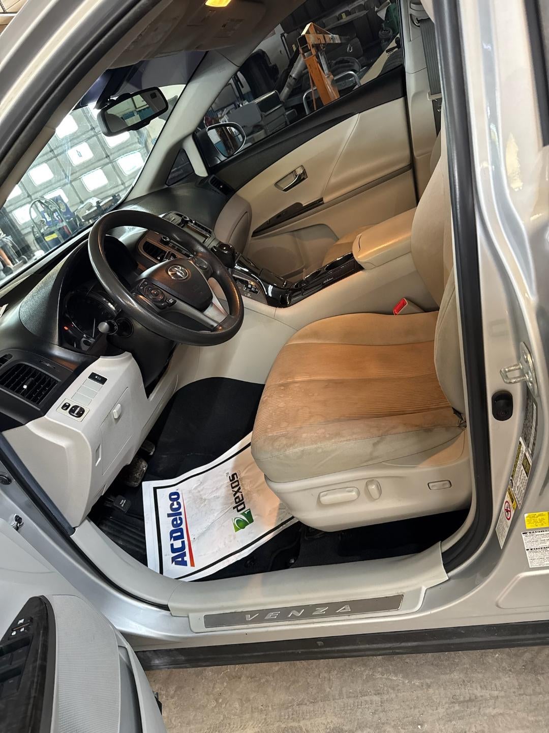 2014 Toyota Venza LE